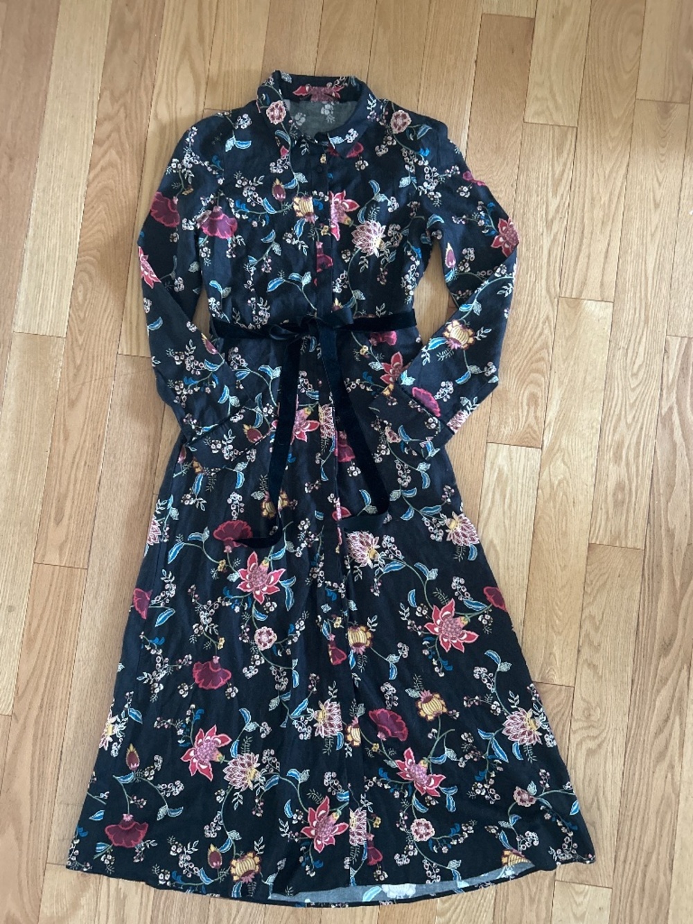 Flash sale!!  🩷 stunning Zara floral dress 🩷🩷🩷